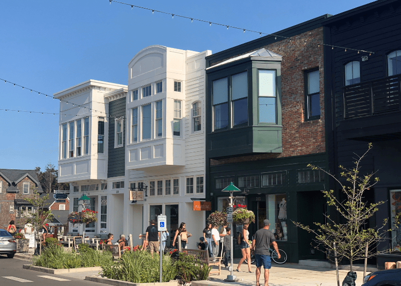 Flat D Is Steps Away From Town Center Shops & Dining