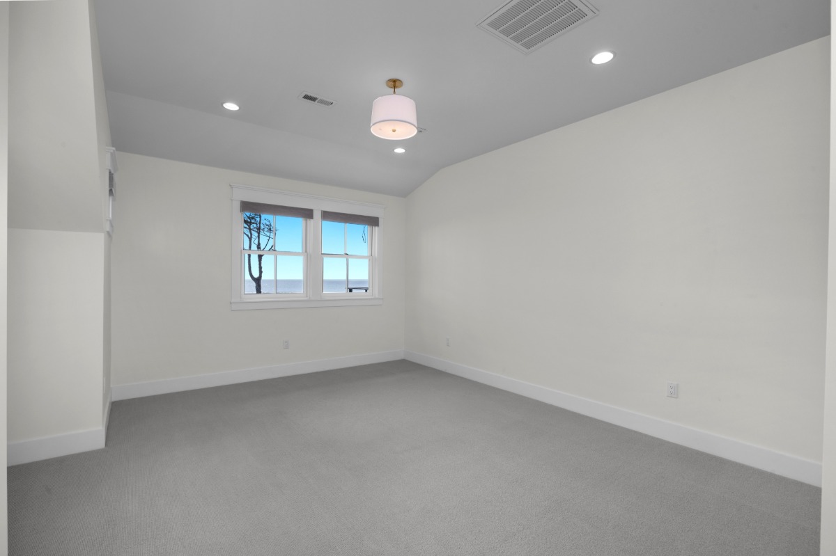 22 Seaside Lane