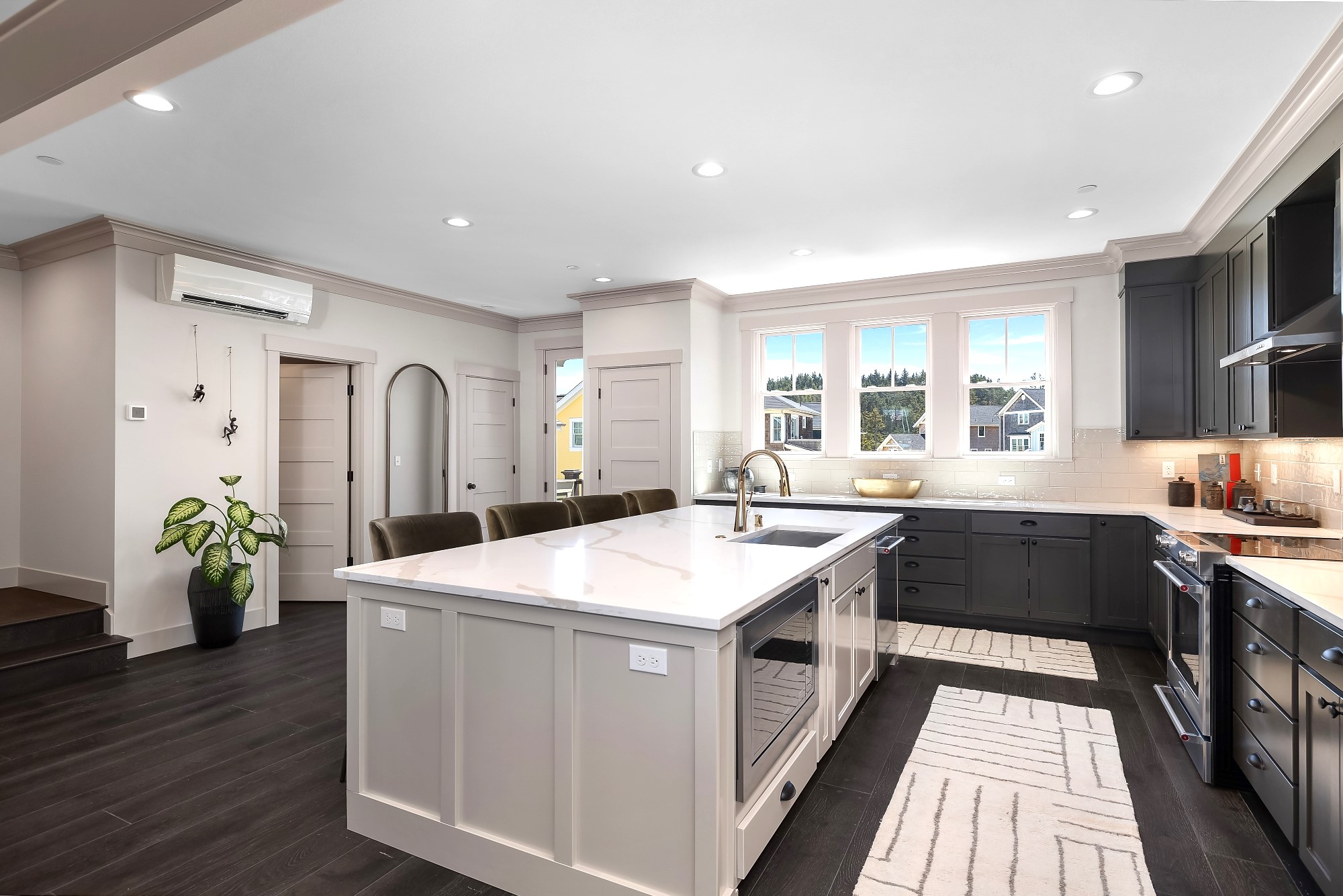 711 Condo B