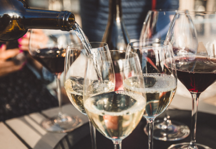 The Stowaway Wine Tasting | Gray Mountain Photography