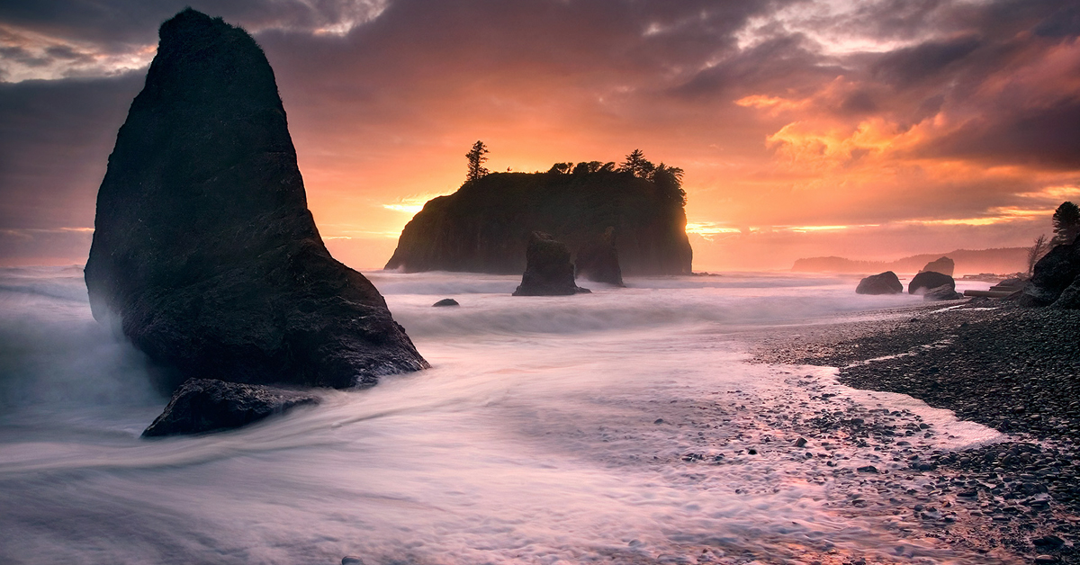 The sun setting on Ruby Beach