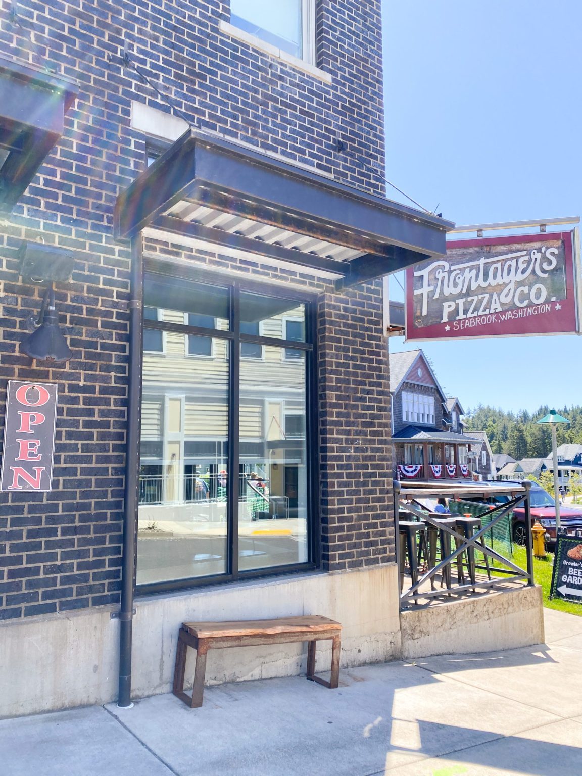 Frontager's Pizza Seabrook Washington Coast